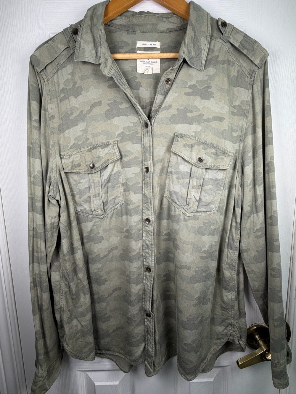 American Eagle Camo Boyfriend Fit Button-Down XL Olive Green Utility Shirt